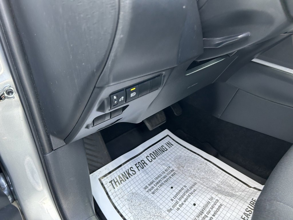 Certified 2023 Toyota Corolla Cross LE image 8