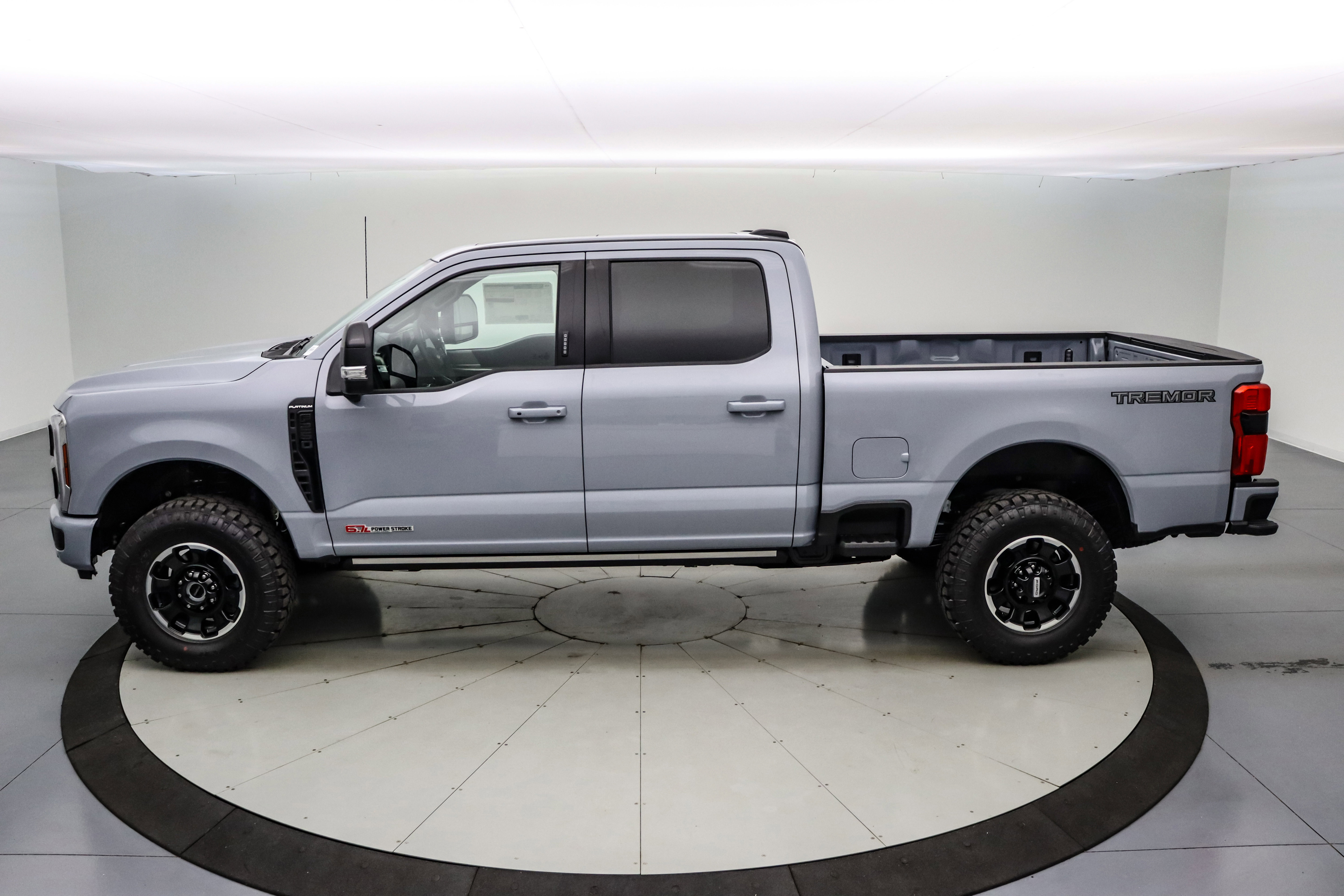 New 2026 Ford F250 Platinum w/ Tremor Off-Road Package image 8