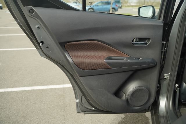 Used 2024 Nissan Kicks SR image 16