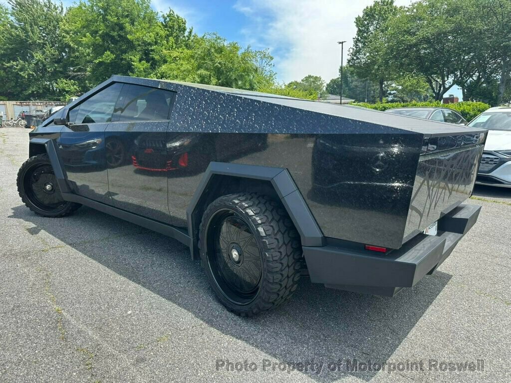 Used 2024 Tesla Cybertruck Cyberbeast AWD/4WD image 7