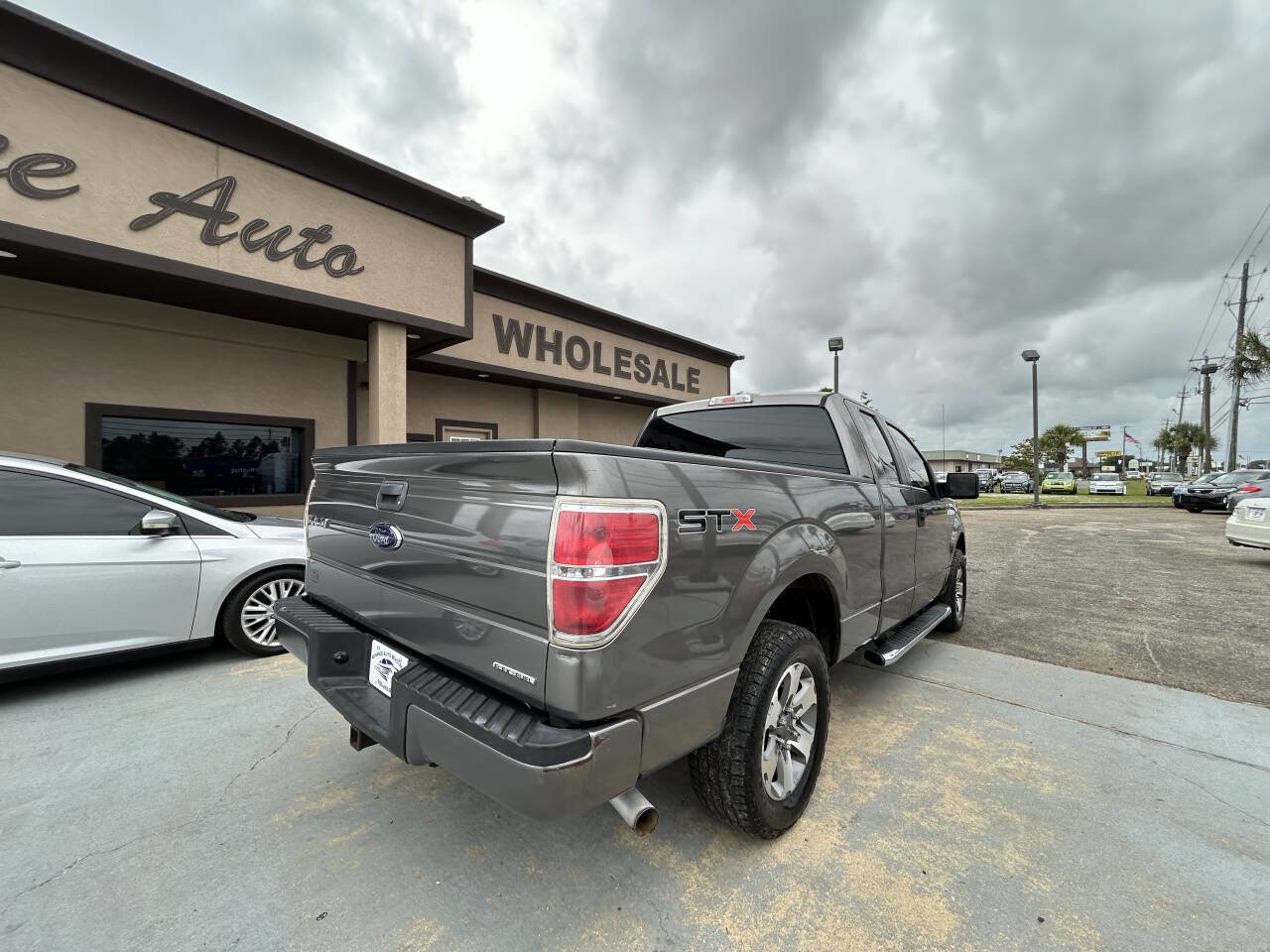 Used 2013 Ford F150 STX w/ Mid Equipment Group RWD image 6