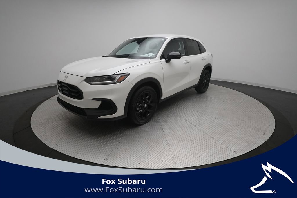 Used 2024 Honda HR-V Sport image 1