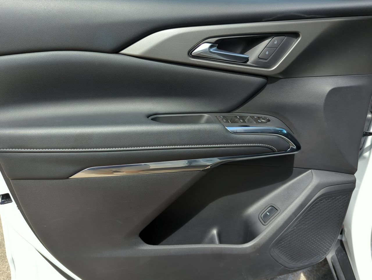 Certified 2026 Chevrolet Traverse LT FWD image 18