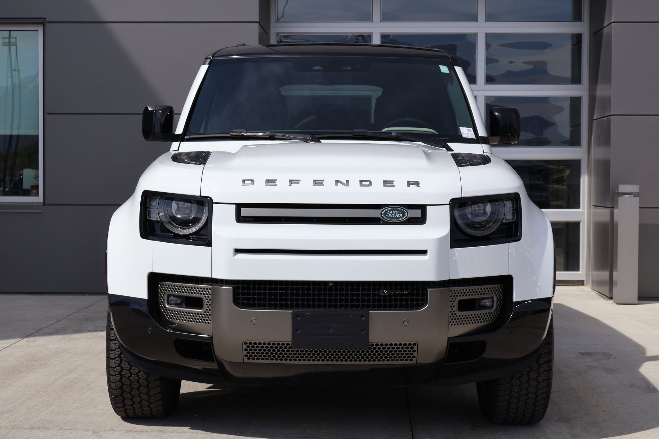 Certified 2023 Land Rover Defender 110 X-Dynamic SE image 2