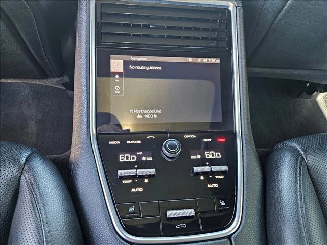 Used 2018 Porsche Panamera 4 image 18