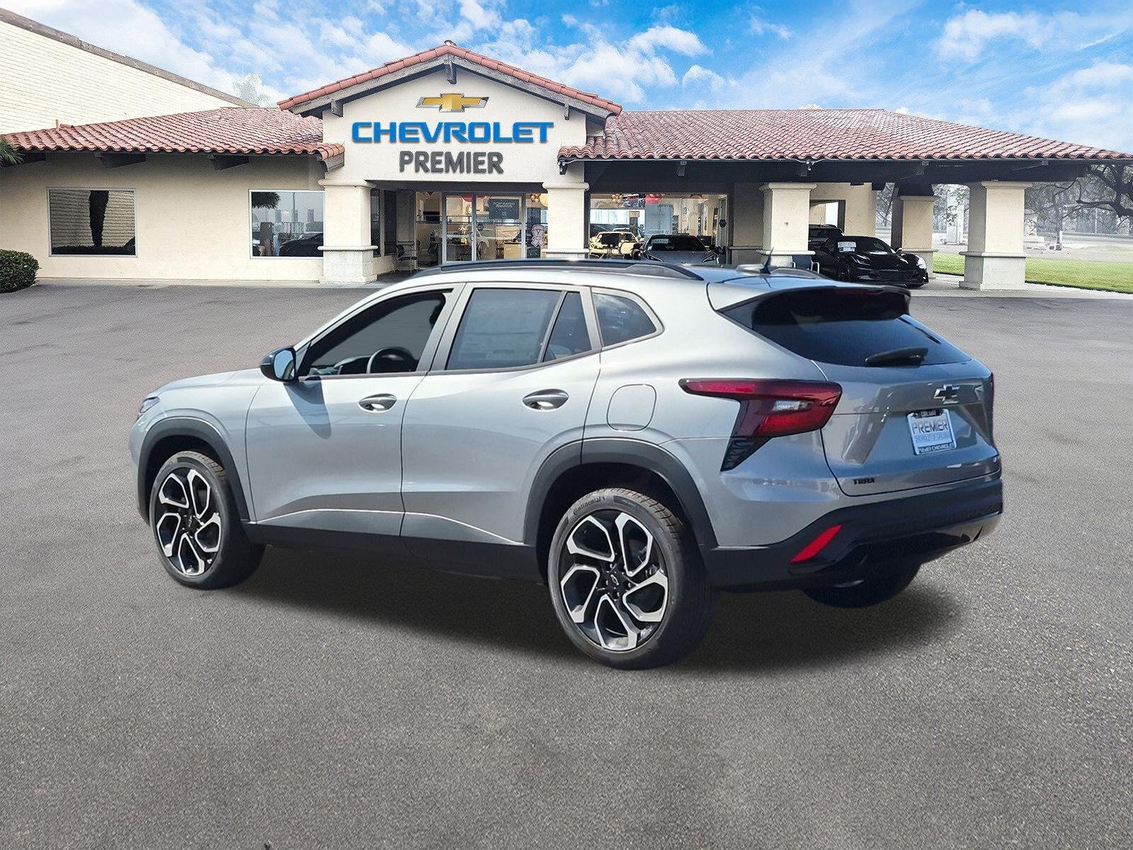 New 2026 Chevrolet Trax RS w/ Sunroof Package FWD image 6