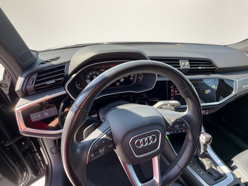 Used 2023 Audi Q3 2.0T Premium AWD/4WD image 4