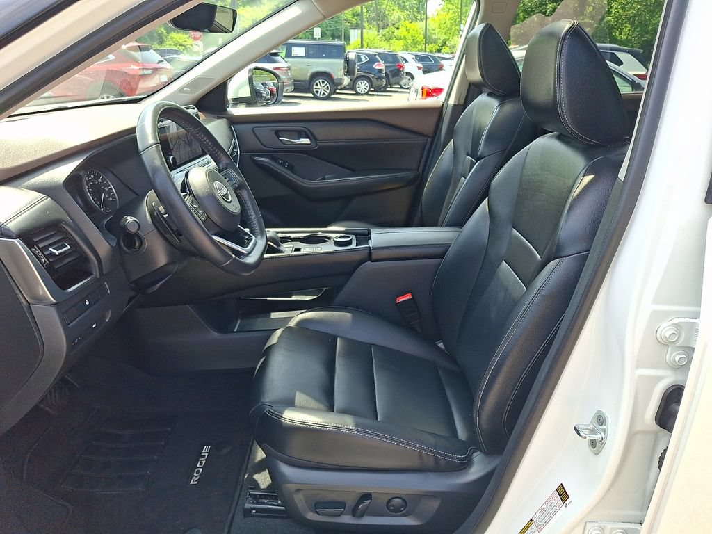 Certified 2023 Nissan Rogue SL w/ SL Premium Package AWD/4WD image 15