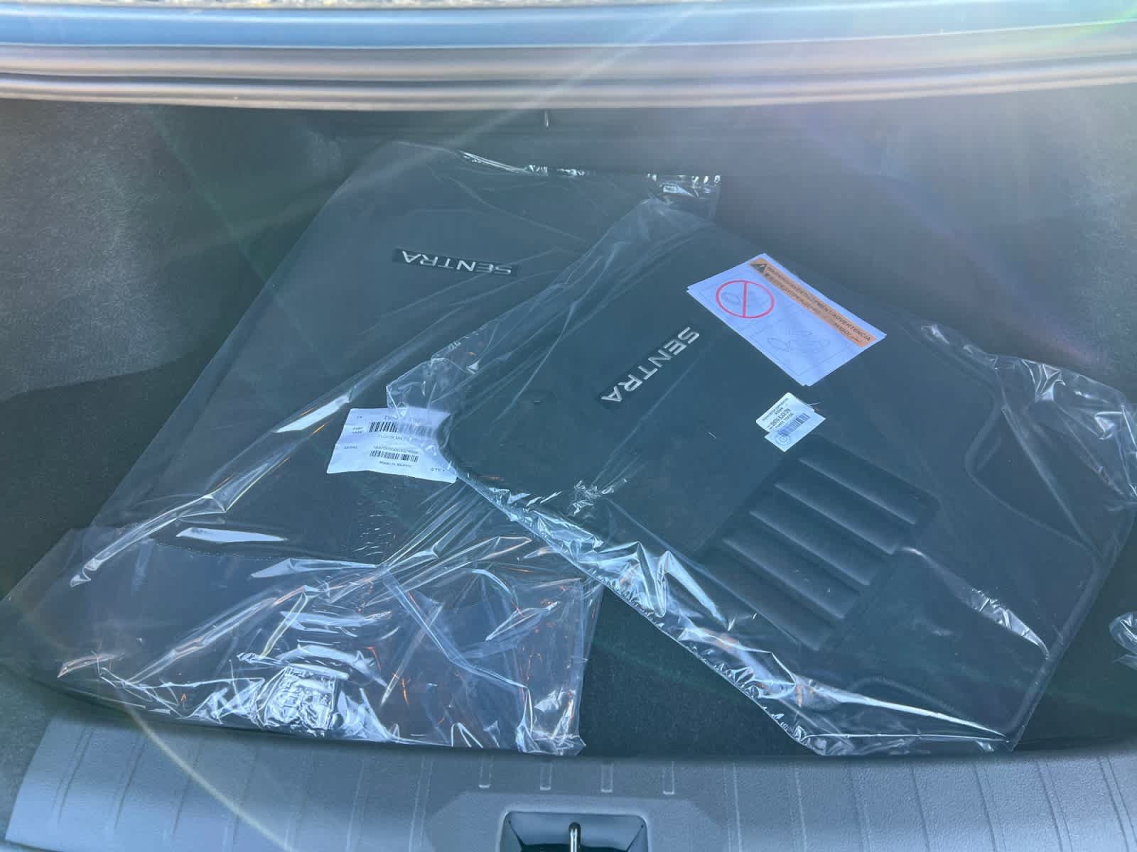 New 2026 Nissan Sentra SL w/ Floor Mat Package FWD image 5