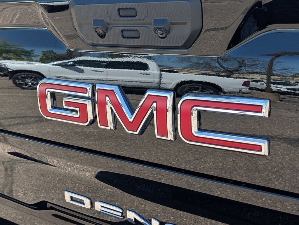 New 2026 GMC Sierra 1500 Denali w/ Denali Reserve Package AWD/4WD image 17