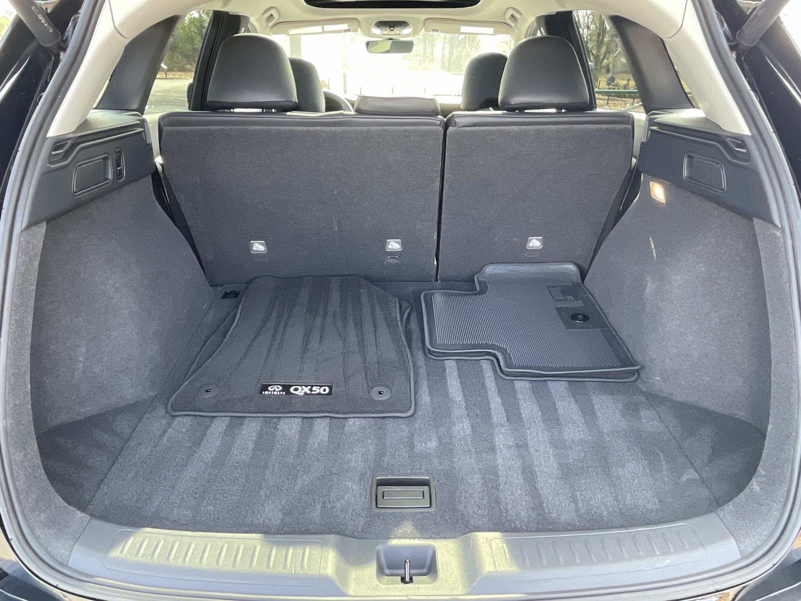 Certified 2025 INFINITI QX50 Luxe AWD/4WD image 8