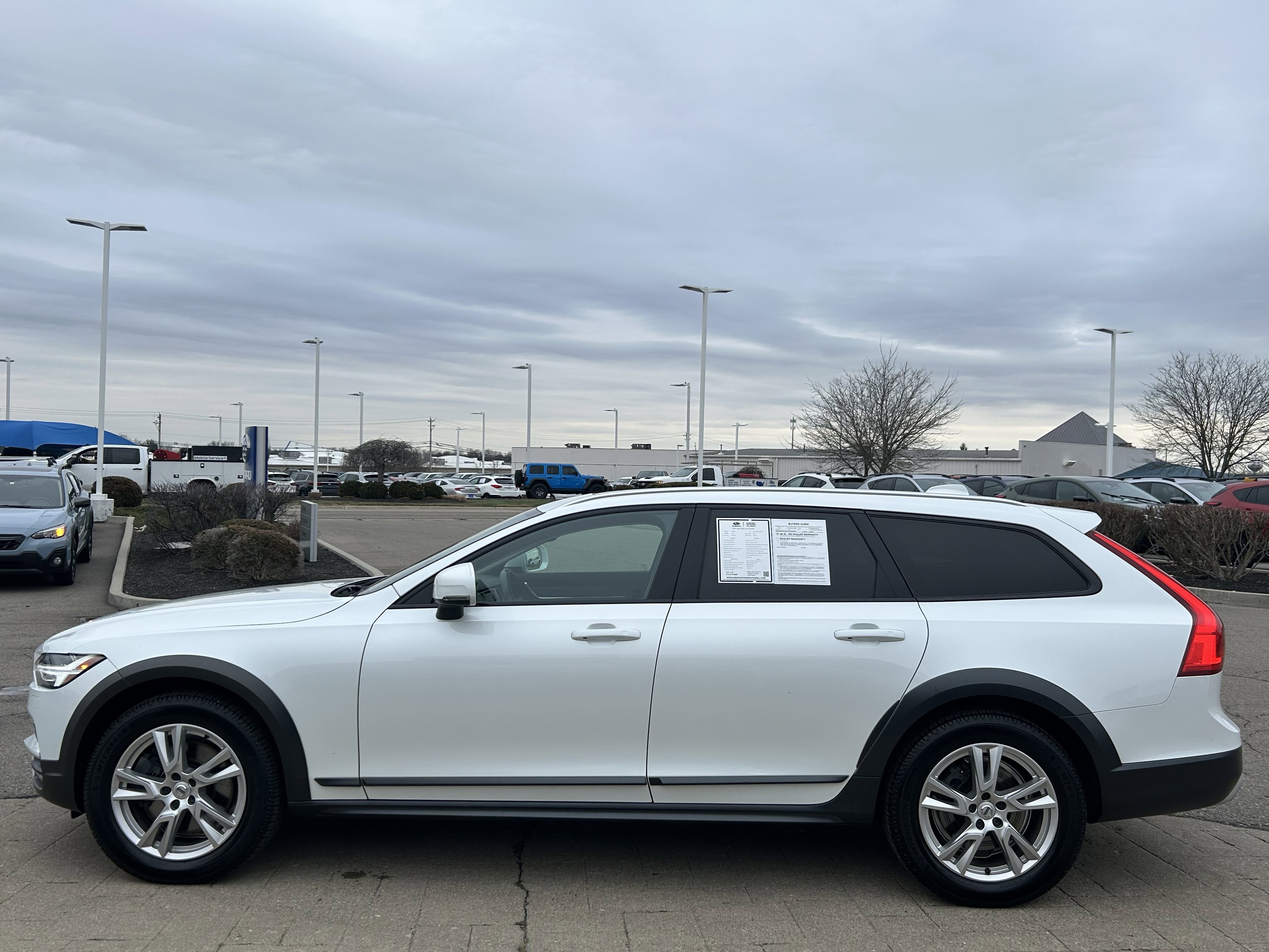 Used 2018 Volvo V90 T5 Cross Country w/ Plus Package image 4