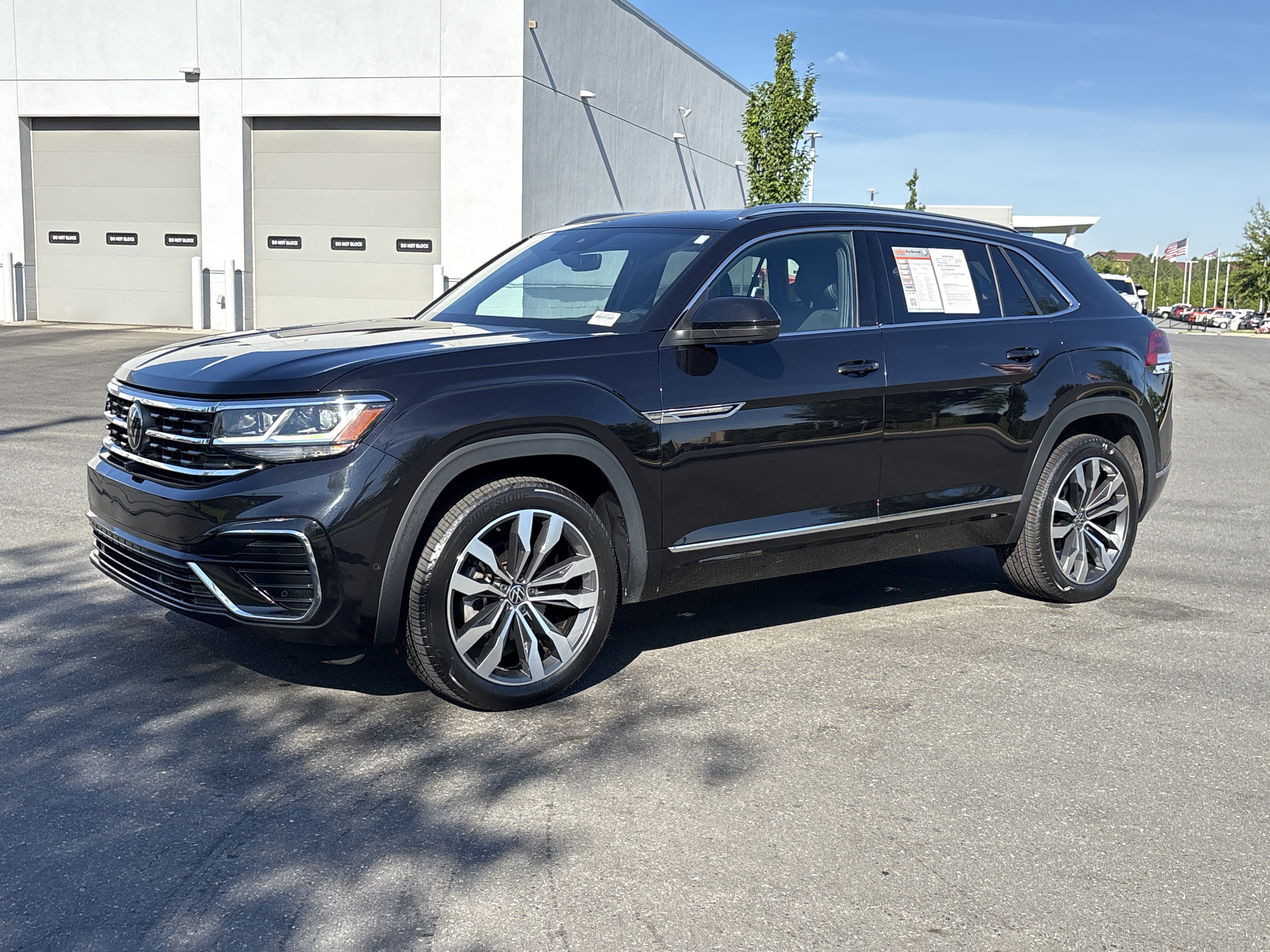 Used 2023 Volkswagen Atlas Cross Sport SEL Premium R-Line AWD/4WD image 5