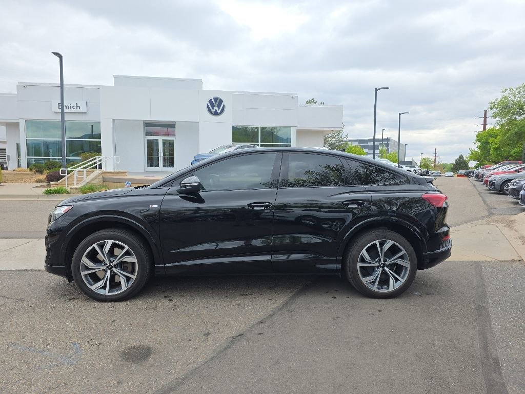 Used 2024 Audi Q4 e-tron Premium Plus w/ Premium Plus AWD/4WD image 2