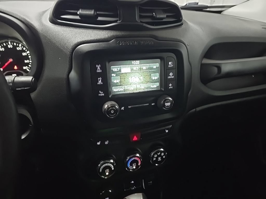 Used 2016 Jeep Renegade Latitude w/ Cold Weather Group AWD/4WD image 27
