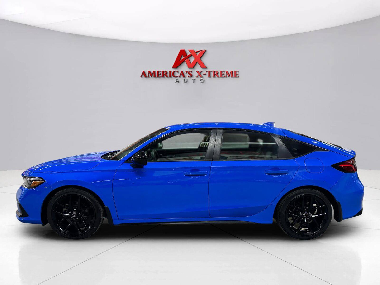 Used 2023 Honda Civic Sport image 4