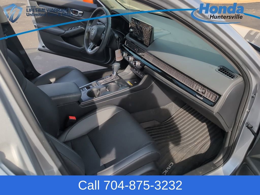 Used 2023 Honda Civic Touring image 16