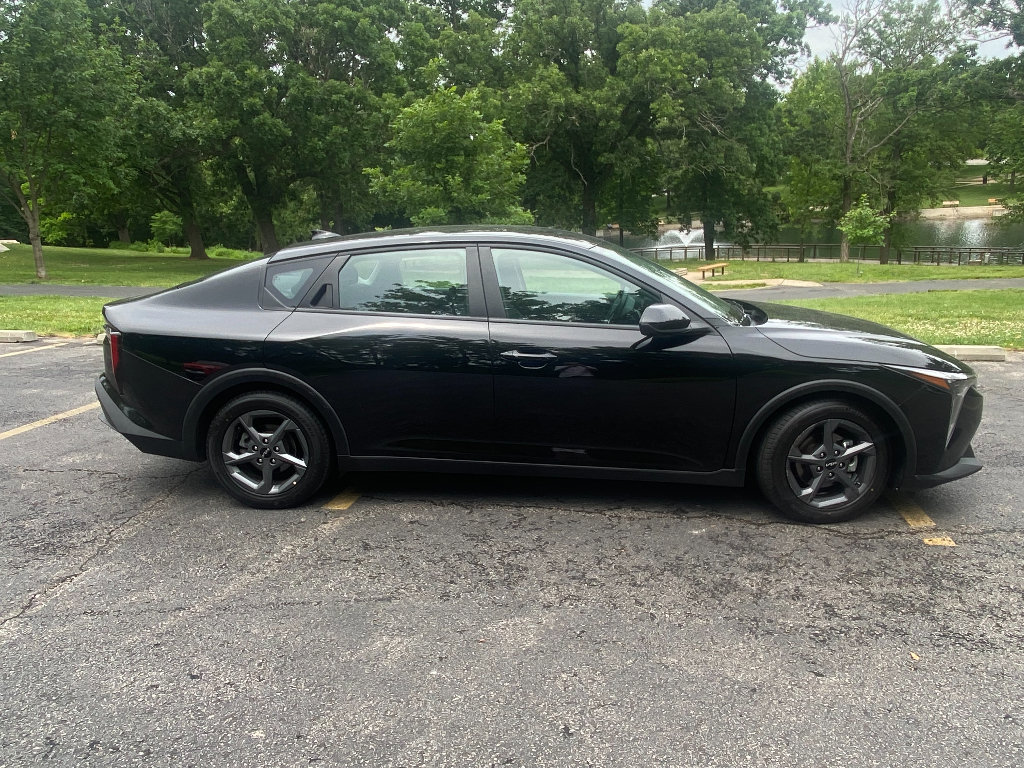 Used 2025 Kia K4 FWD image 6