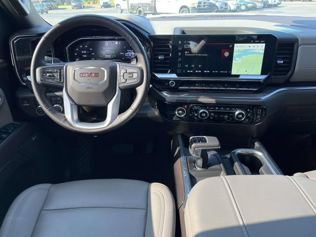 Used 2023 GMC Sierra 1500 SLT w/ SLT Premium Package AWD/4WD image 11