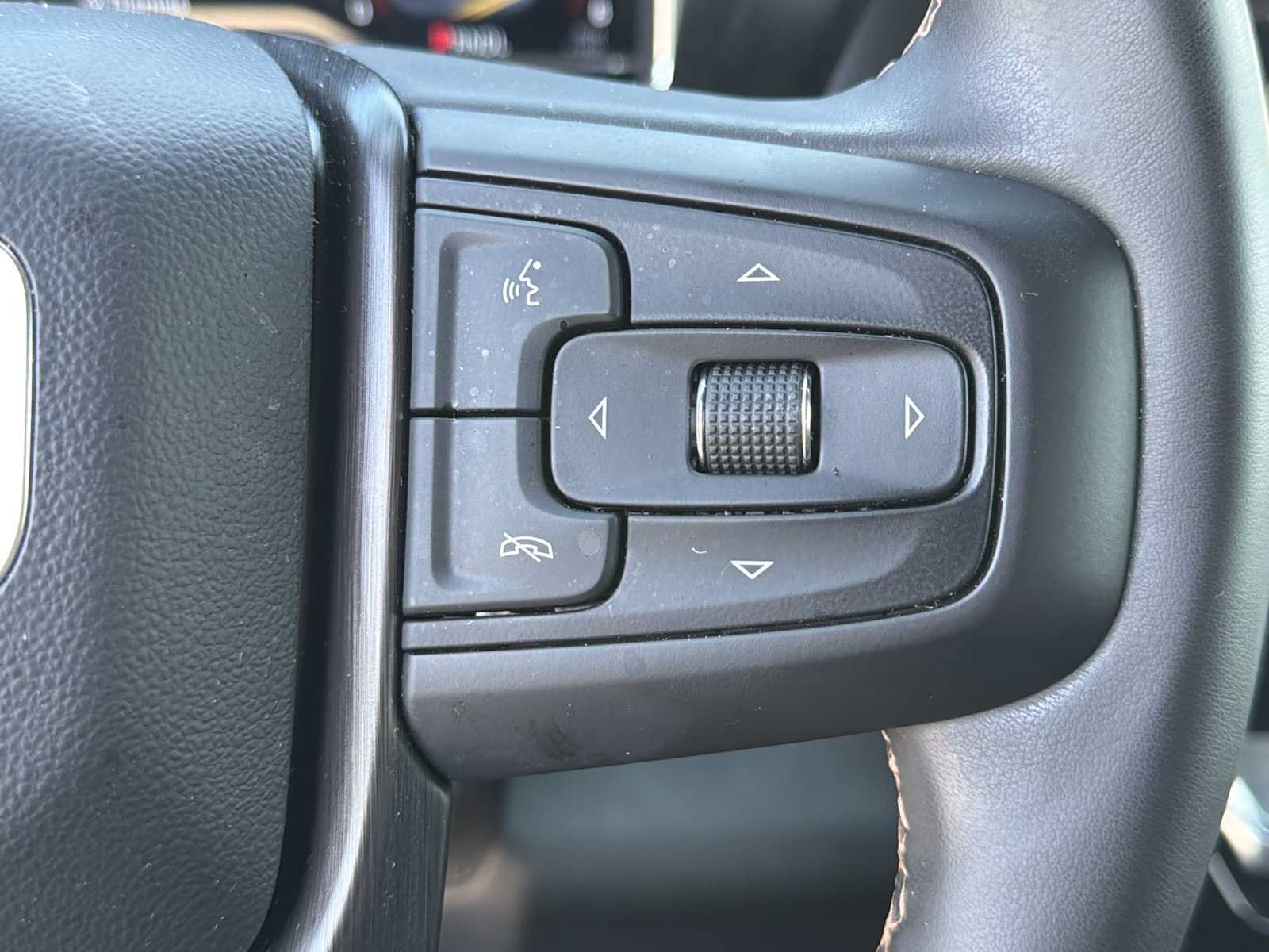 Used 2025 GMC Sierra 2500 AT4 w/ AT4 Premium Plus Package AWD/4WD image 16