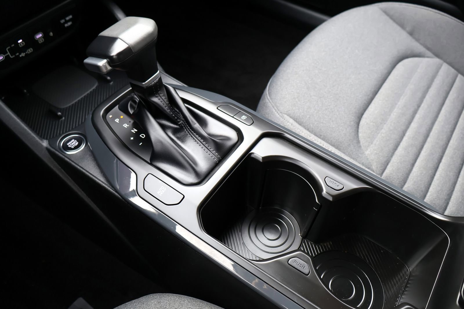 Used 2025 Kia K4 EX image 27