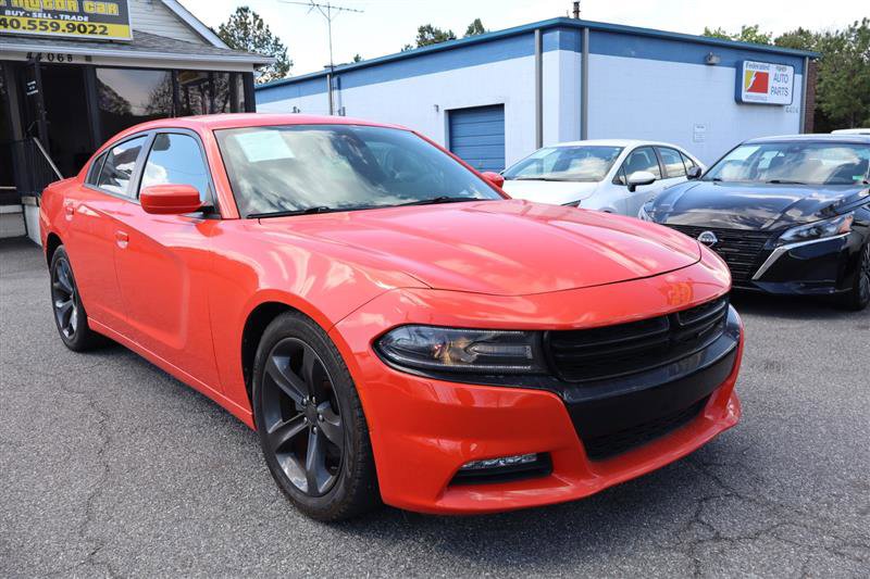 Used 2017 Dodge Charger R/T image 3