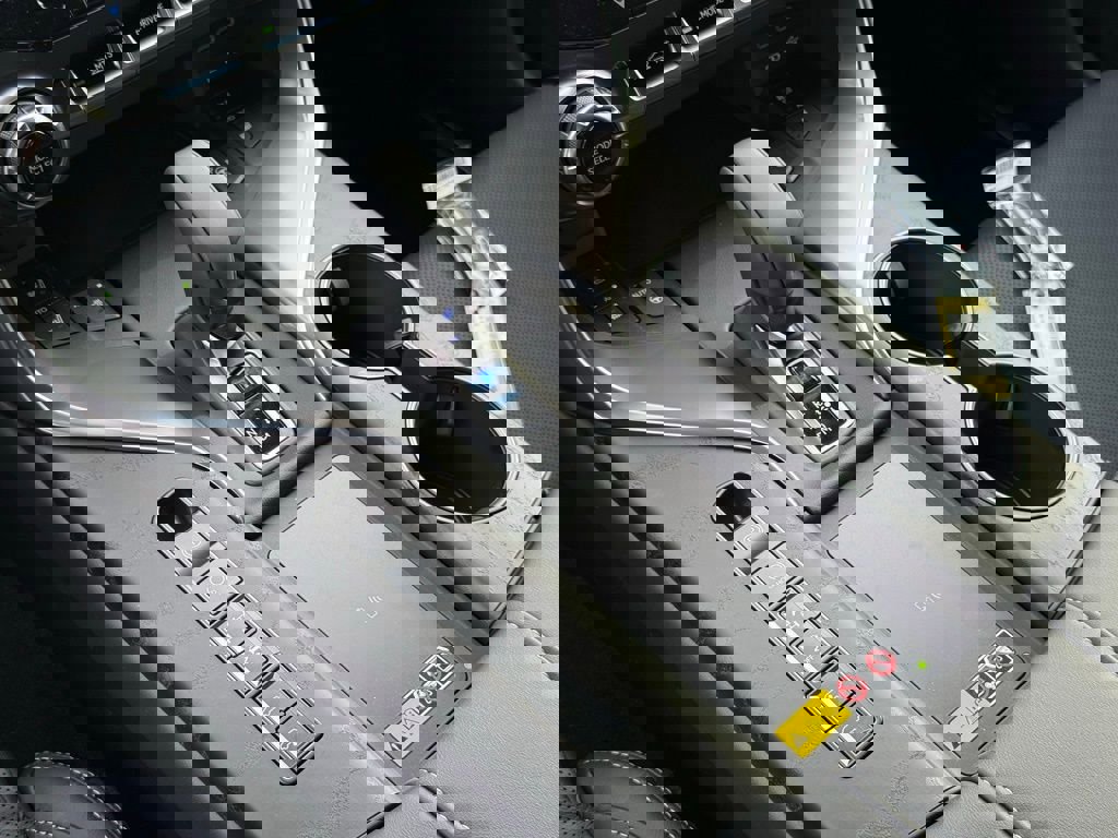 New 2026 Lexus LX 700h Luxury image 32