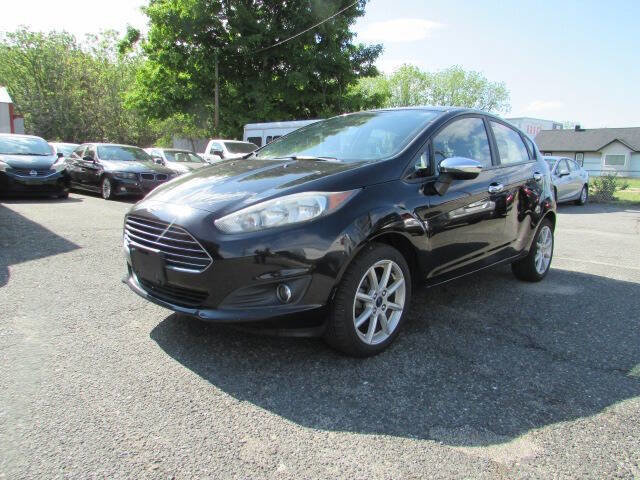 Used 2019 Ford Fiesta SE w/ Equipment Group 201A FWD image 3