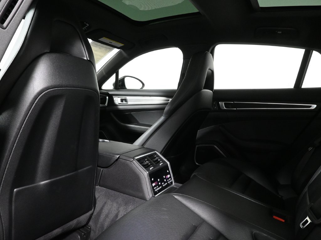 Used 2023 Porsche Panamera 4 Platinum Edition AWD/4WD image 8