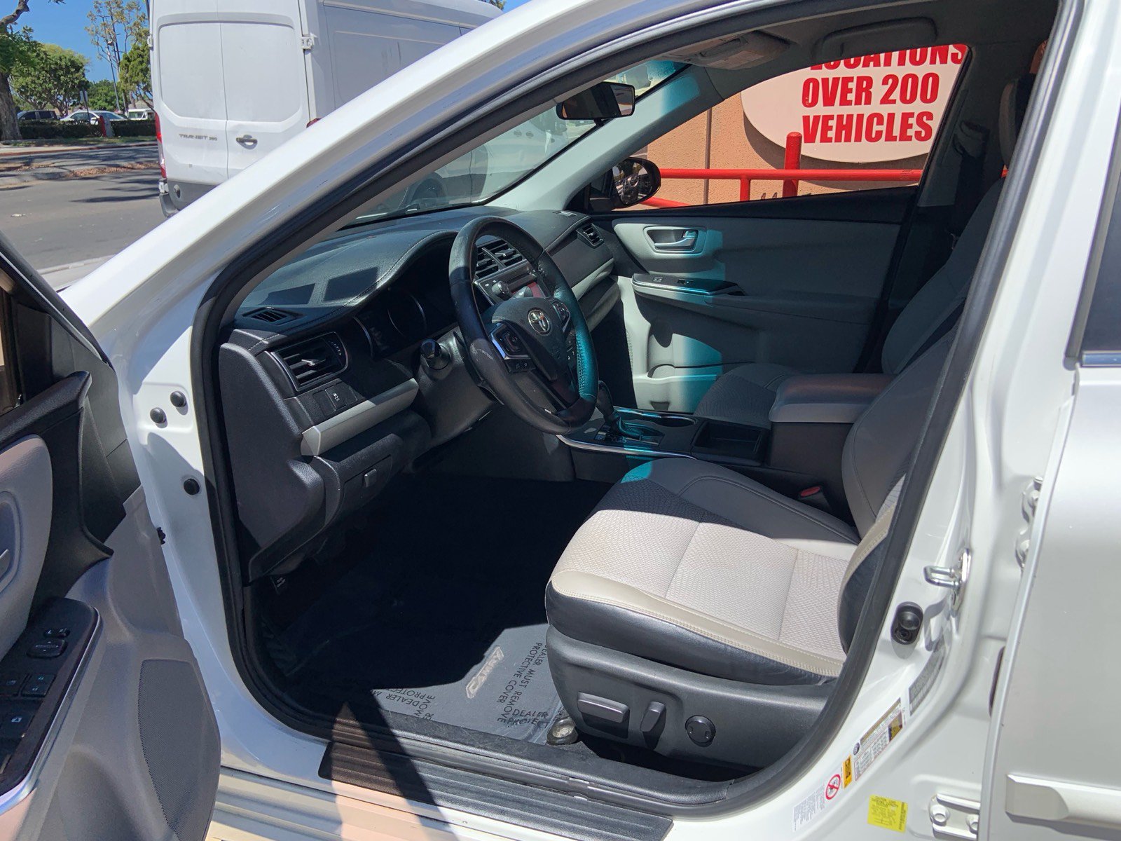 Used 2017 Toyota Camry SE FWD image 12