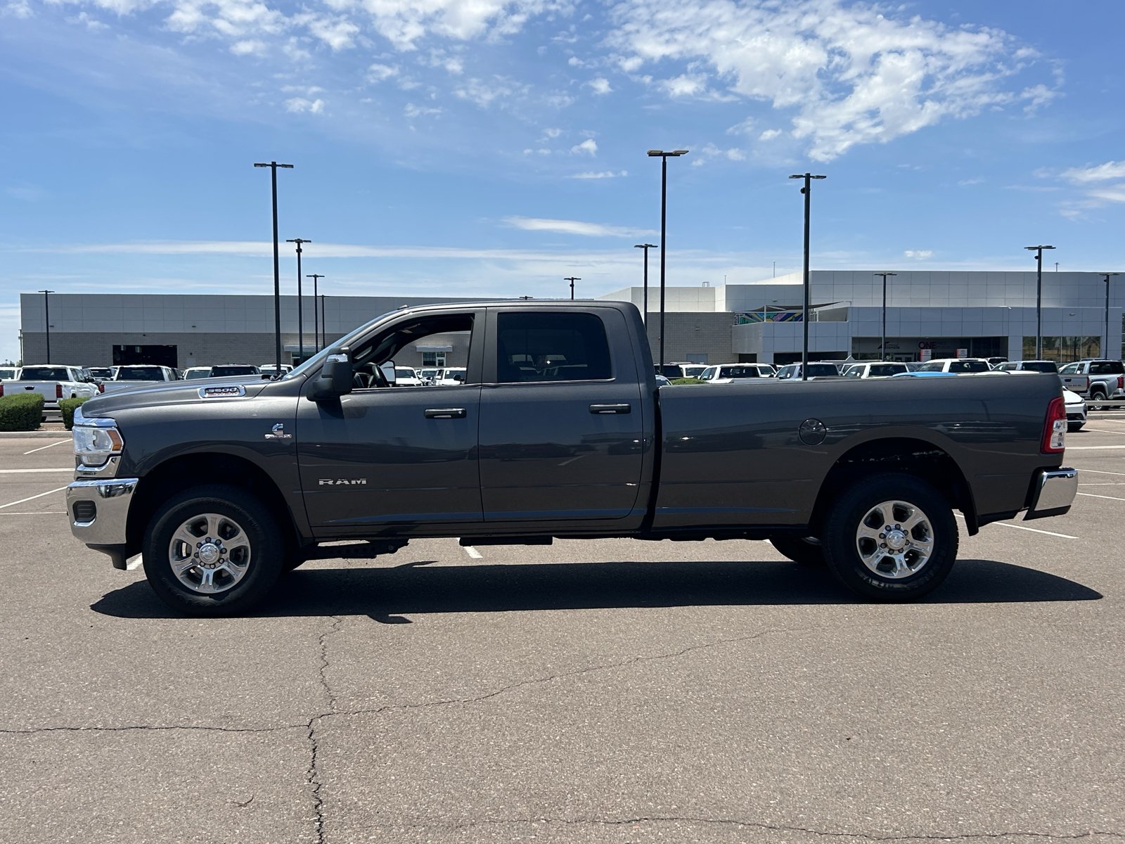 Used 2023 RAM 3500 Big Horn AWD/4WD image 2
