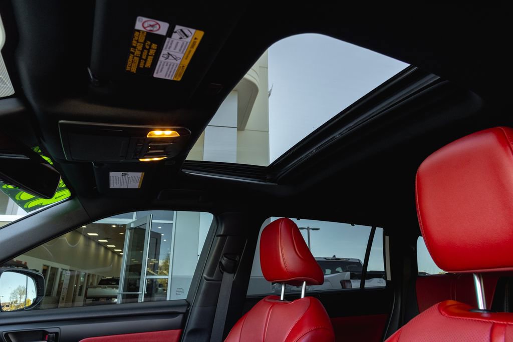 Certified 2024 Toyota Highlander XSE image 13