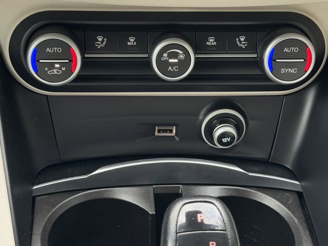 Used 2019 Alfa Romeo Stelvio RWD image 20