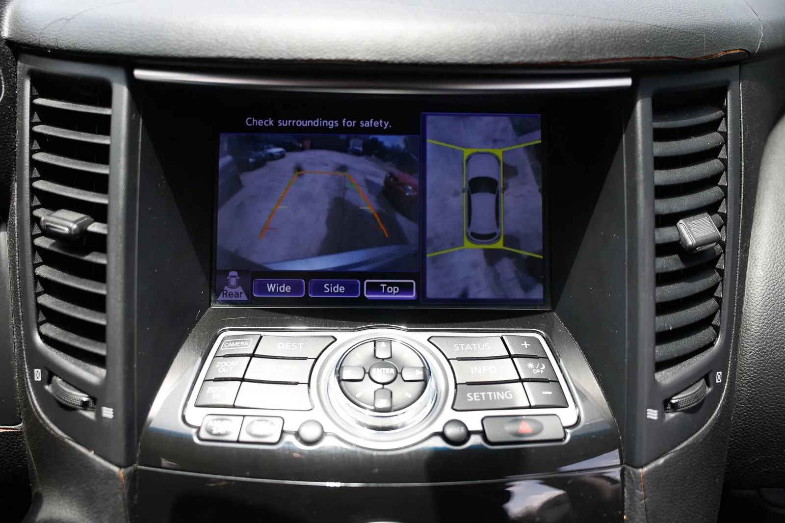 Used 2011 INFINITI FX35 2WD w/ Premium Pkg image 34