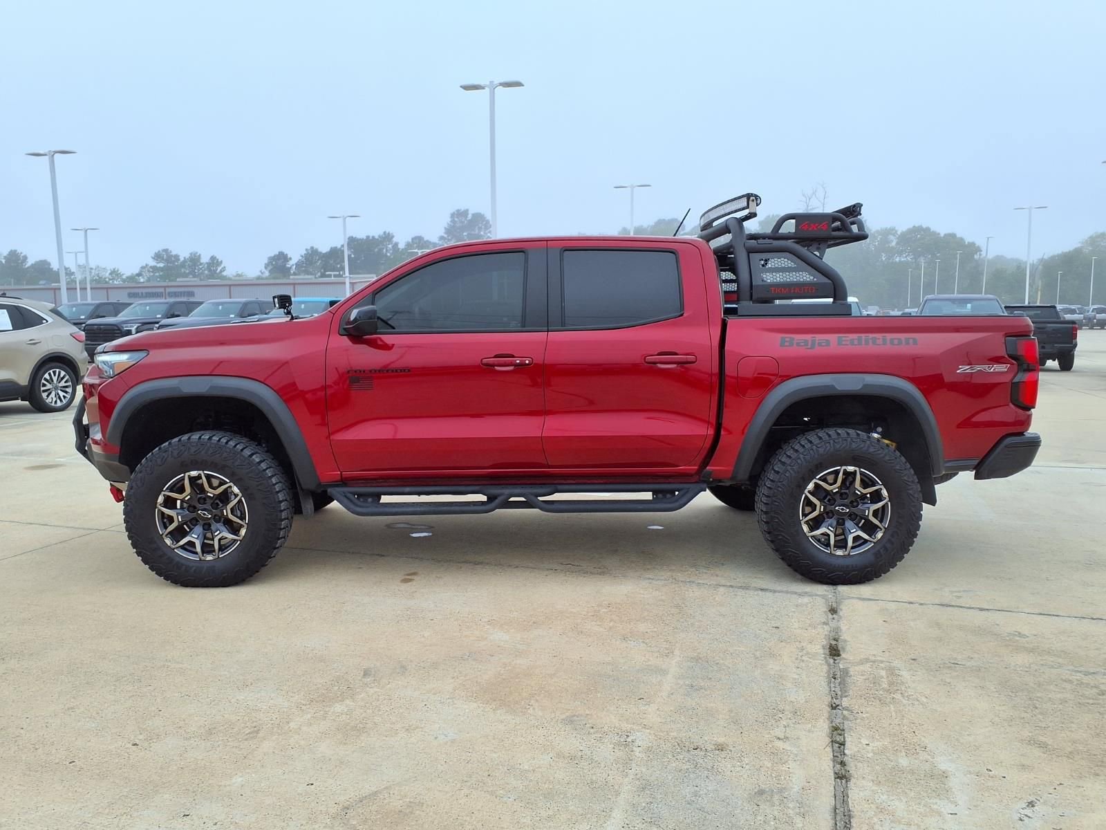 Used 2024 Chevrolet Colorado ZR2 w/ Safety Package image 9