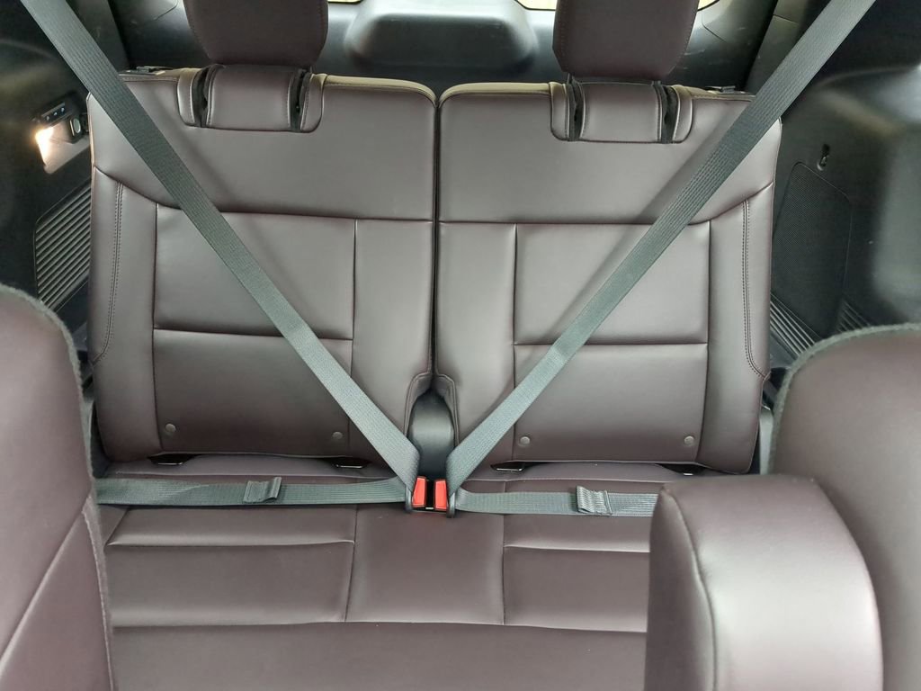 Used 2025 Ford Explorer Platinum w/ LUX Leather Package image 30