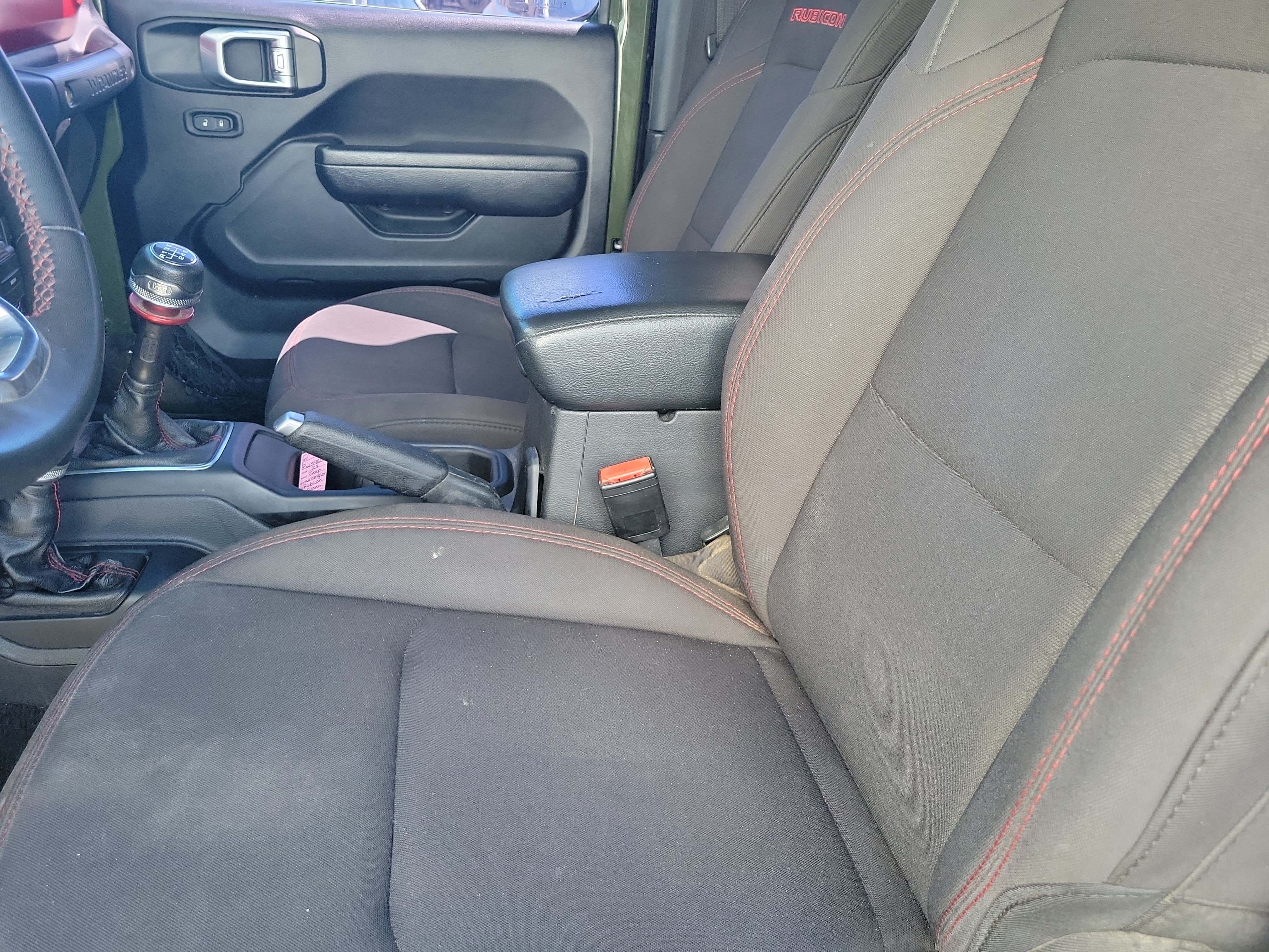 Used 2023 Jeep Wrangler Rubicon AWD/4WD image 17