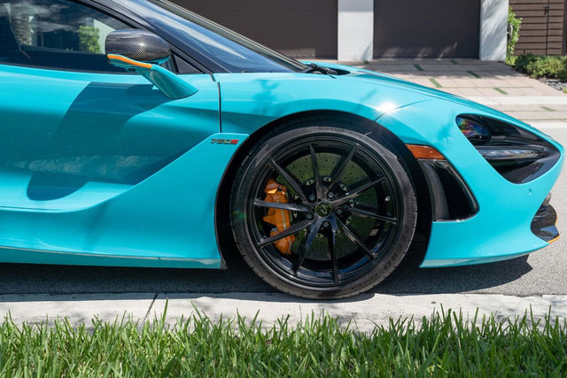 Used 2022 McLaren 720S Spider RWD image 11