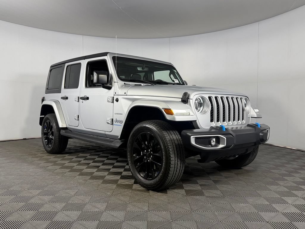 Certified 2023 Jeep Wrangler Unlimited Sahara AWD/4WD image 4
