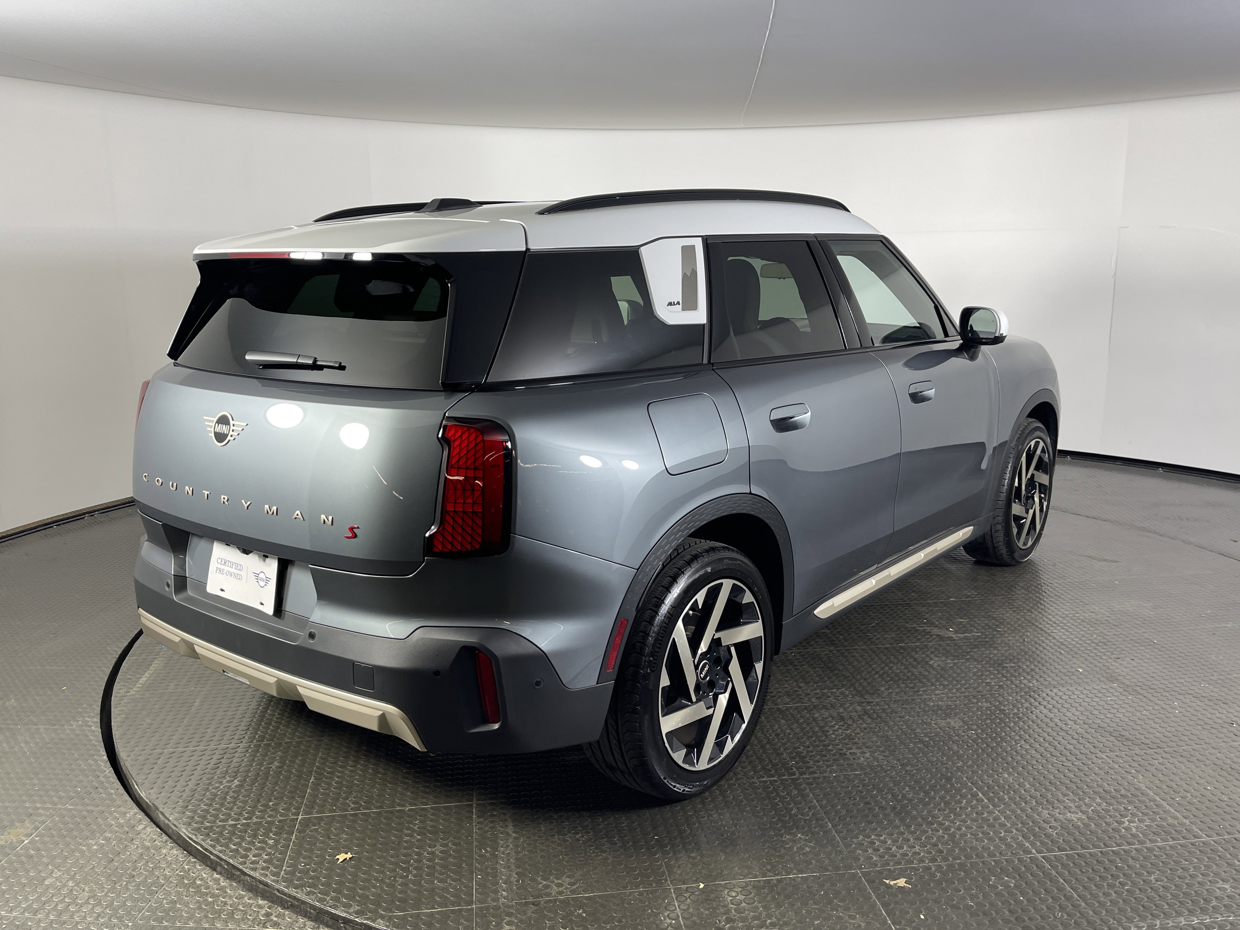 Used 2025 MINI Cooper Countryman S w/ Comfort Package Max image 5