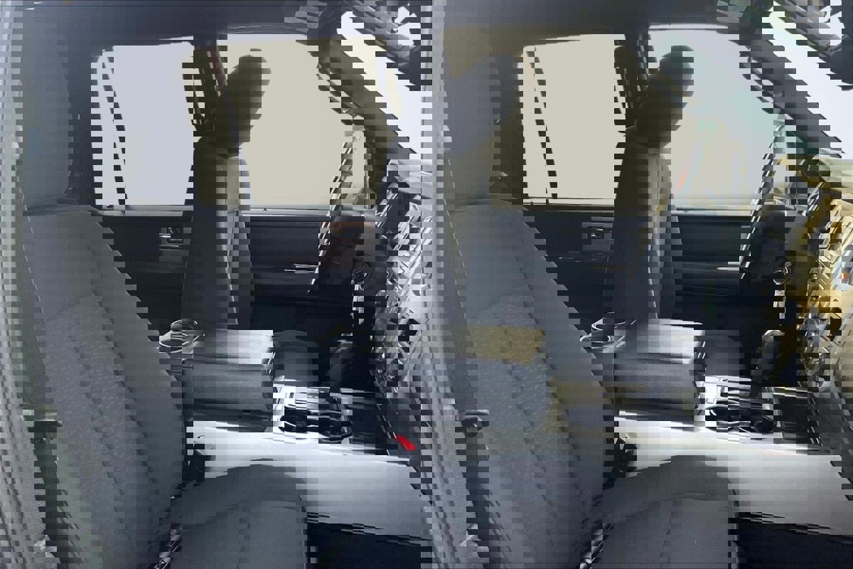 Used 2017 Ford Expedition XLT image 7