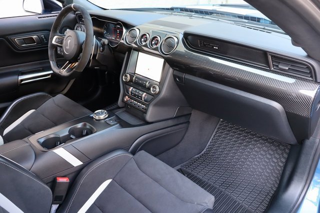 Used 2021 Ford Mustang Shelby GT500 w/ Carbon Fiber Track Pack image 35