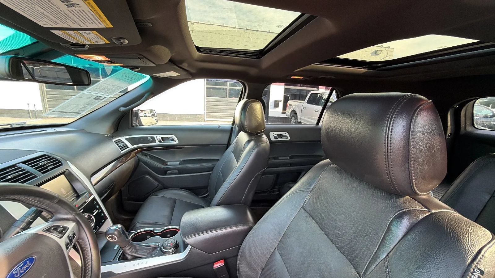 Used 2015 Ford Explorer Limited w/ Equipment Group 302A AWD/4WD image 19