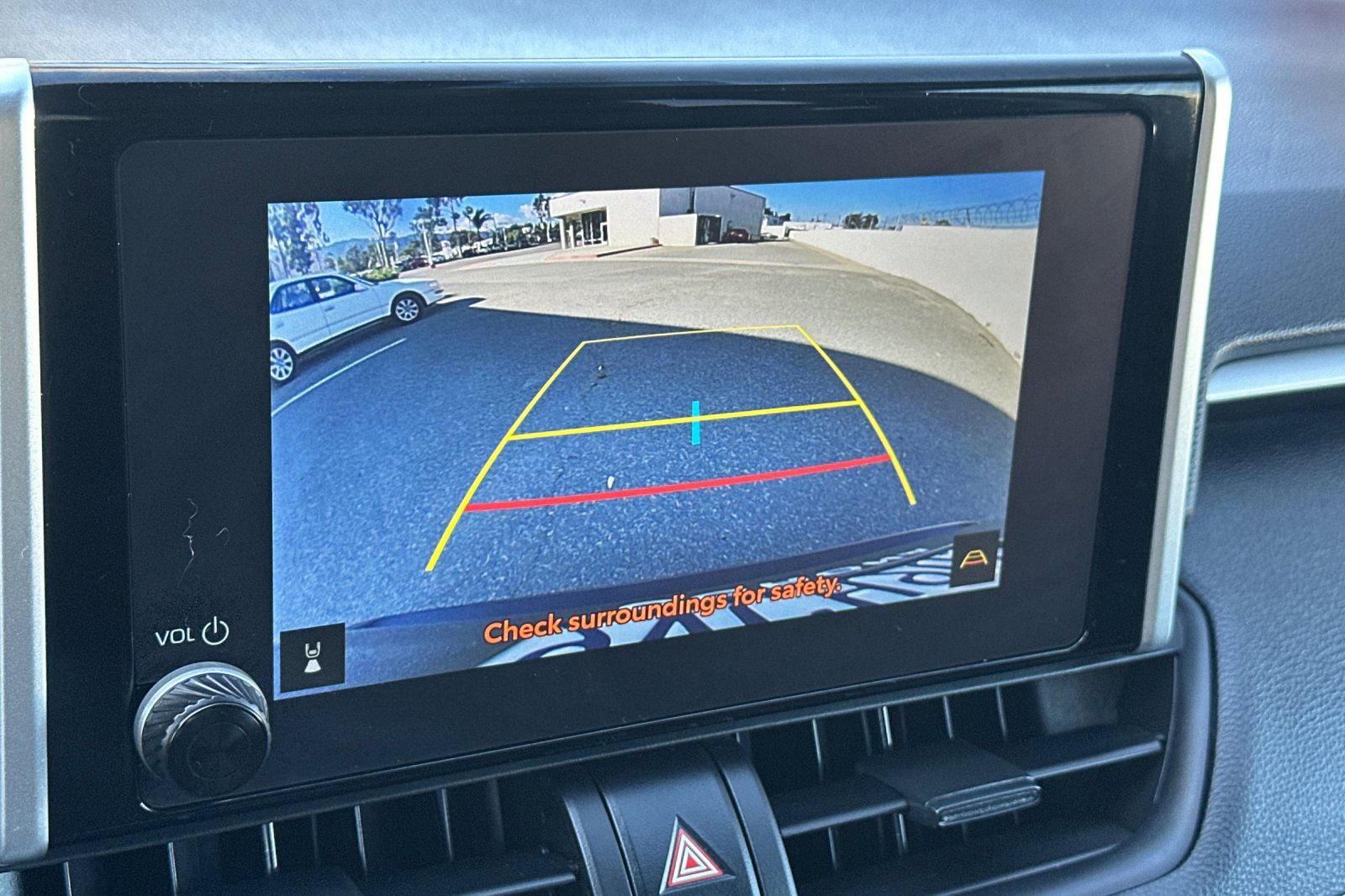 Used 2025 Toyota RAV4 XLE image 19