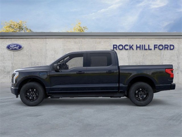 New 2025 Ford F150 Lightning XLT image 4