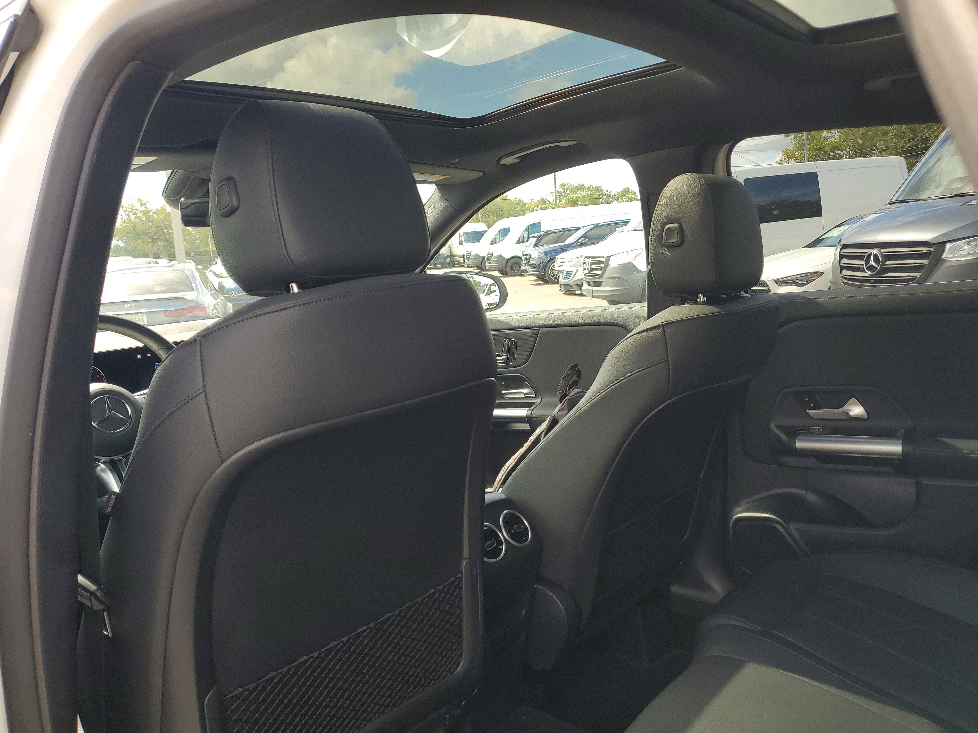 Certified 2025 Mercedes-Benz GLA 250 image 12