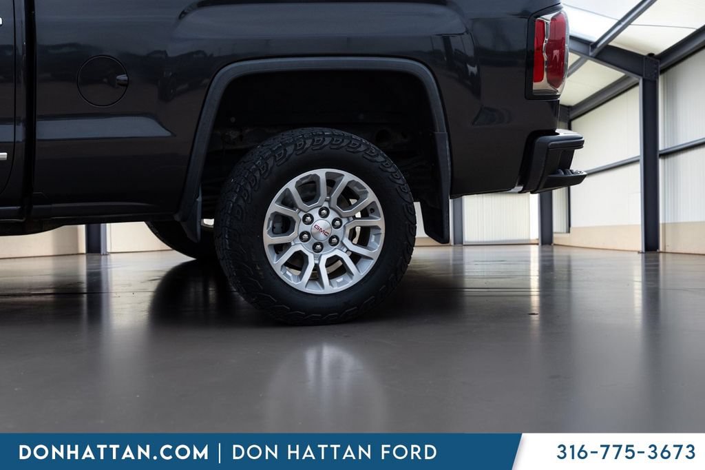 Used 2016 GMC Sierra 1500 SLE w/ All-Terrain Package AWD/4WD image 28