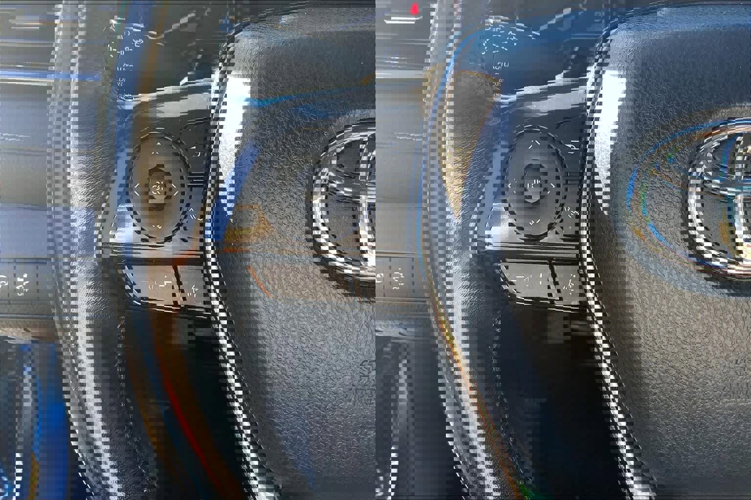 Used 2020 Toyota Camry SE image 23