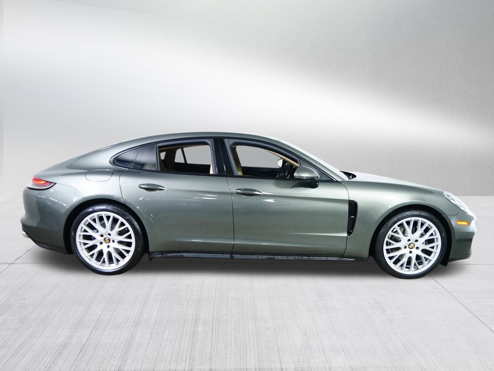 Used 2022 Porsche Panamera 4 image 8