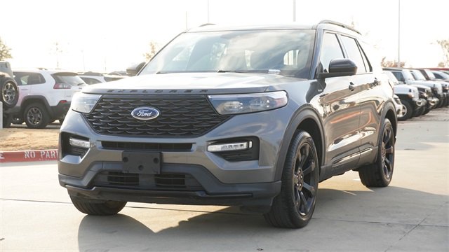 Used 2023 Ford Explorer ST-Line w/ Class IV Trailer Tow Package image 3